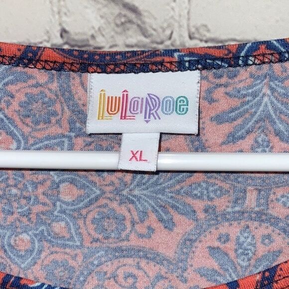 LuLaRoe IRMA XL 20/22 Pink Floral Medallion High Low Tunic Short Sleeve T-Shirt - Picture 4 of 7